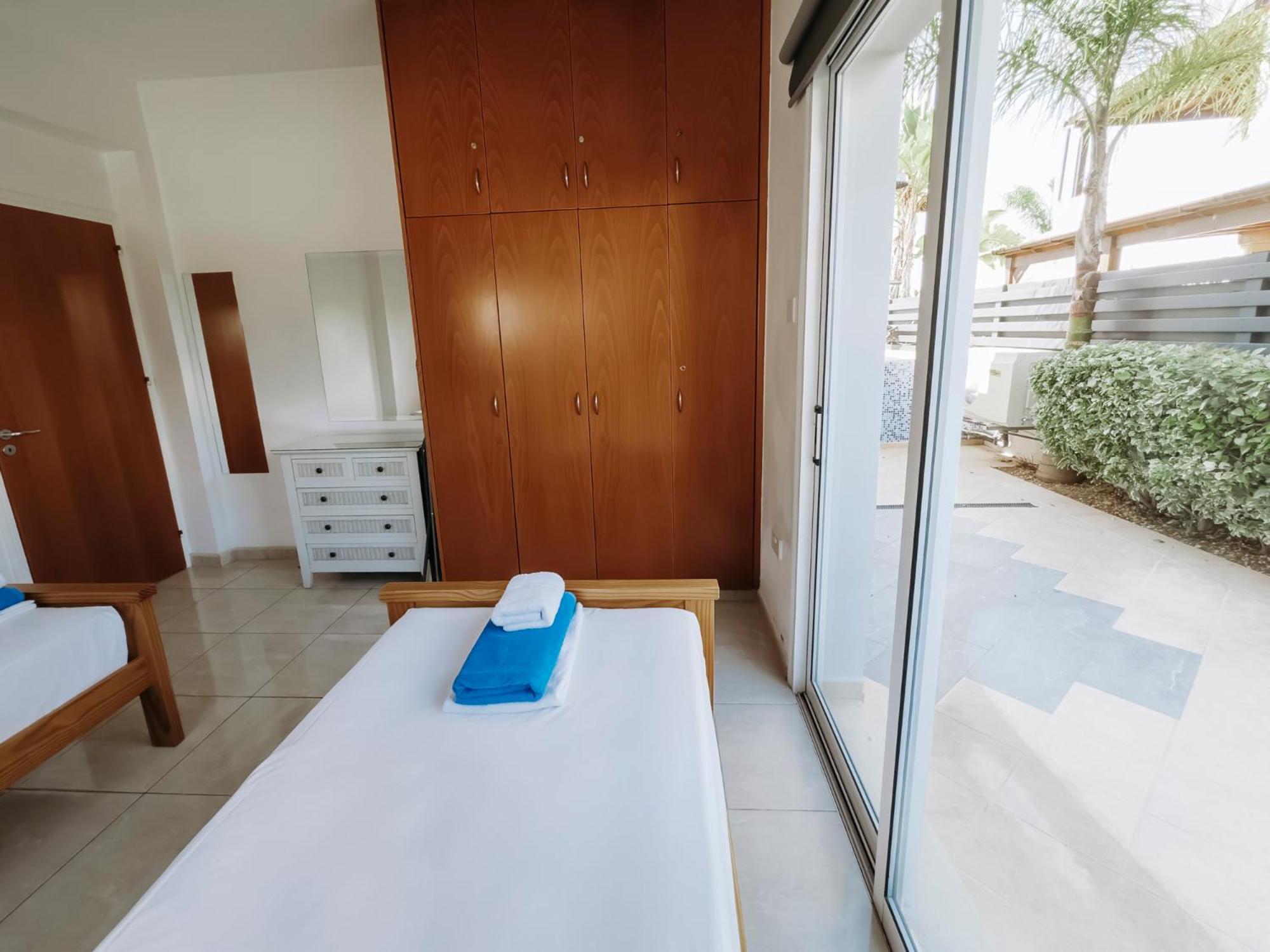 Sunset Villa Private Complex Heated Pool アヤナパ エクステリア 写真
