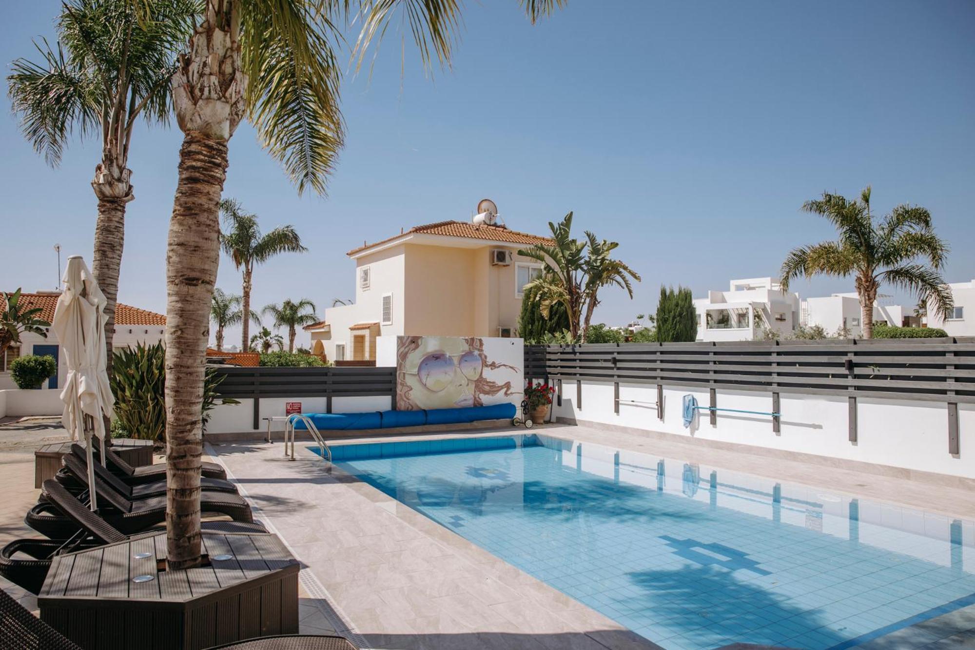 Sunset Villa Private Complex Heated Pool アヤナパ エクステリア 写真